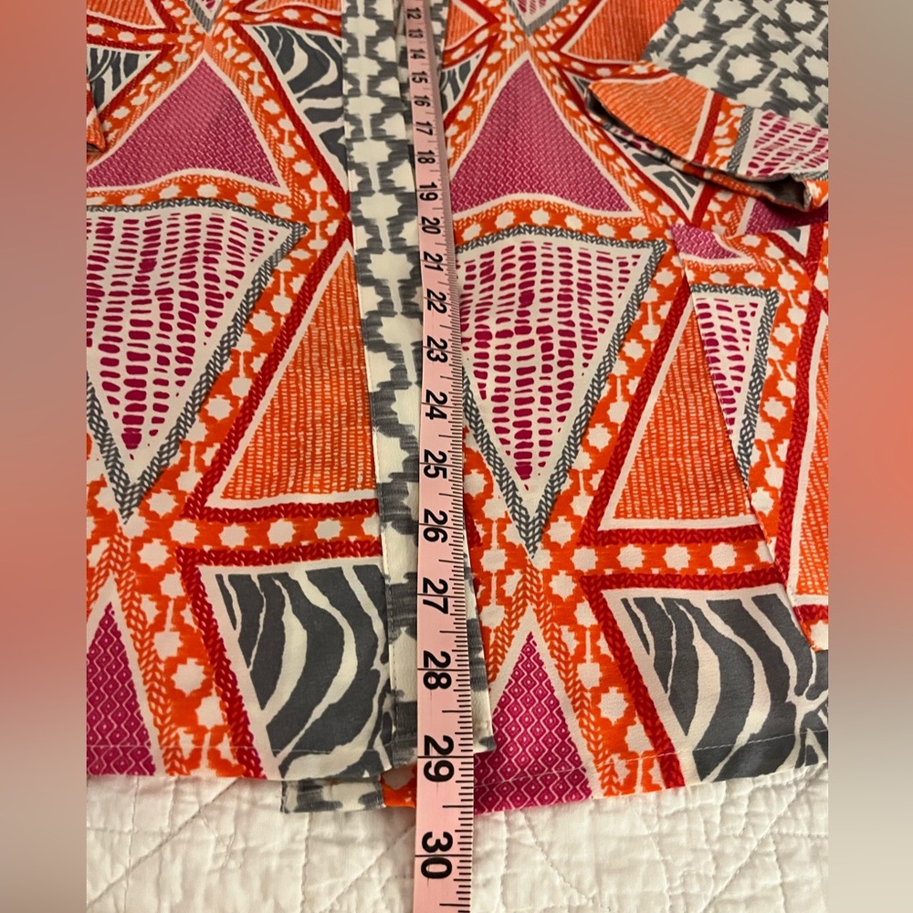 Geometric Patterned Tunic - Picture 3 of 10